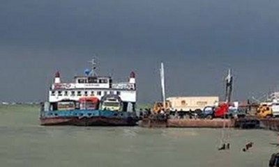 বৈরি আবহাওয়া ও পদ্মায় তীব্র স্রোত, ফেরি চলাচল বন্ধ 